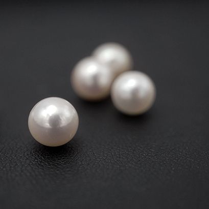 Akoya Pearl